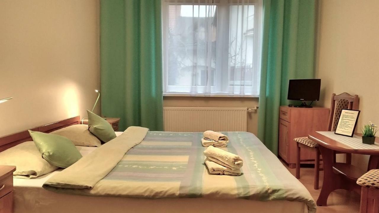 Ferienwohnung Pod Jarzebina Thorn Exterior foto